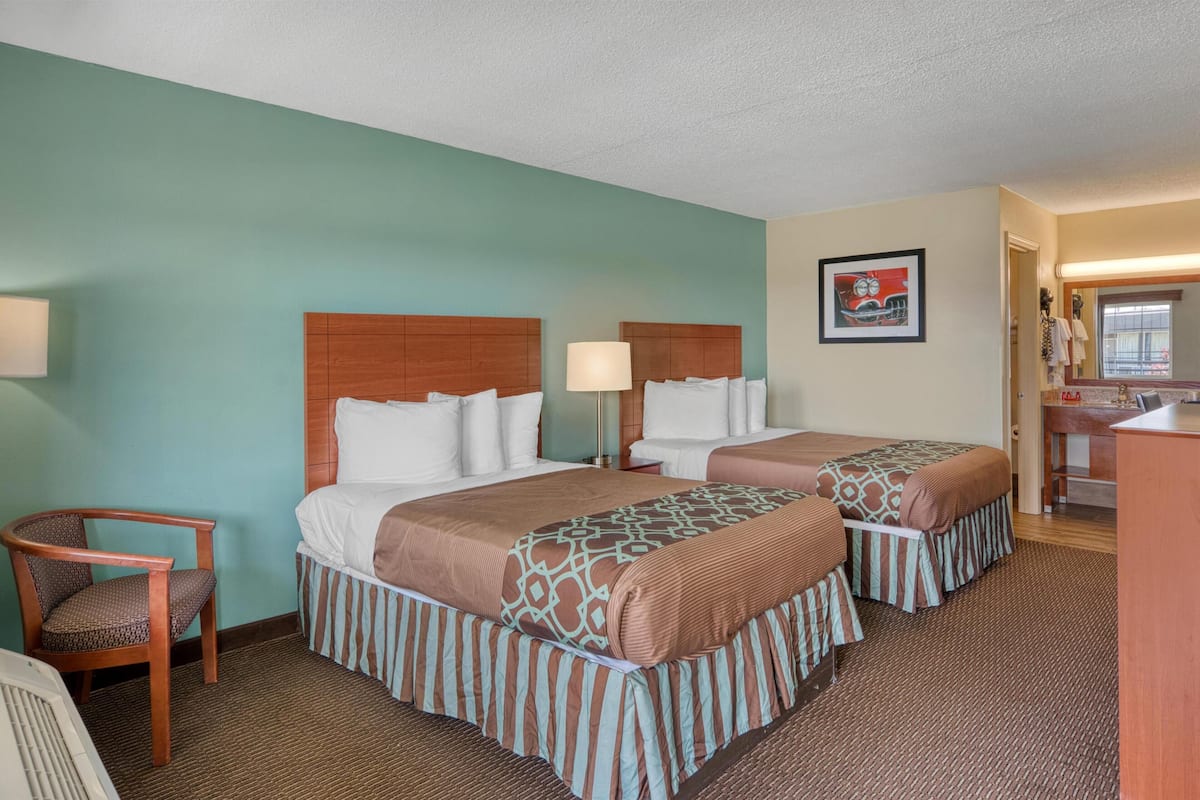 Standard Room, 2 Double Beds, Non Smoking, Refrigerator & Microwave | Desk, laptop workspace, blackout curtains, soundproofing