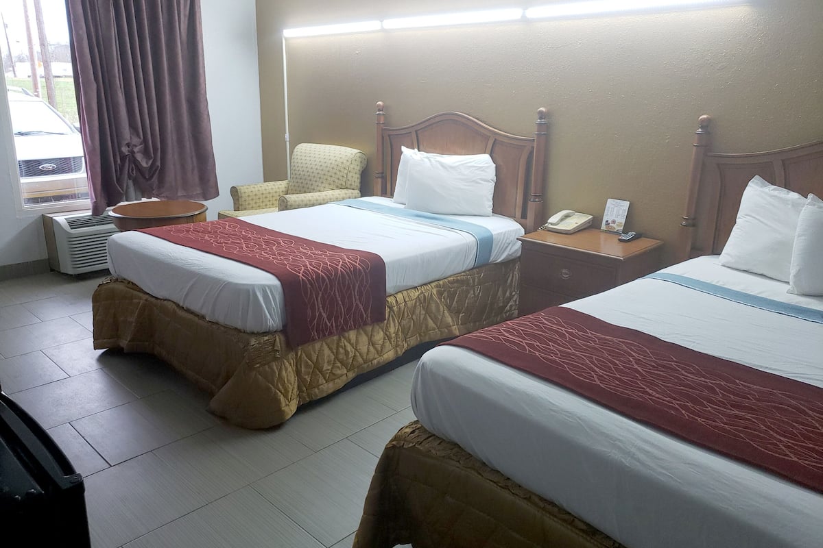 desk, iron/ironing board, free wifi, wheelchair access