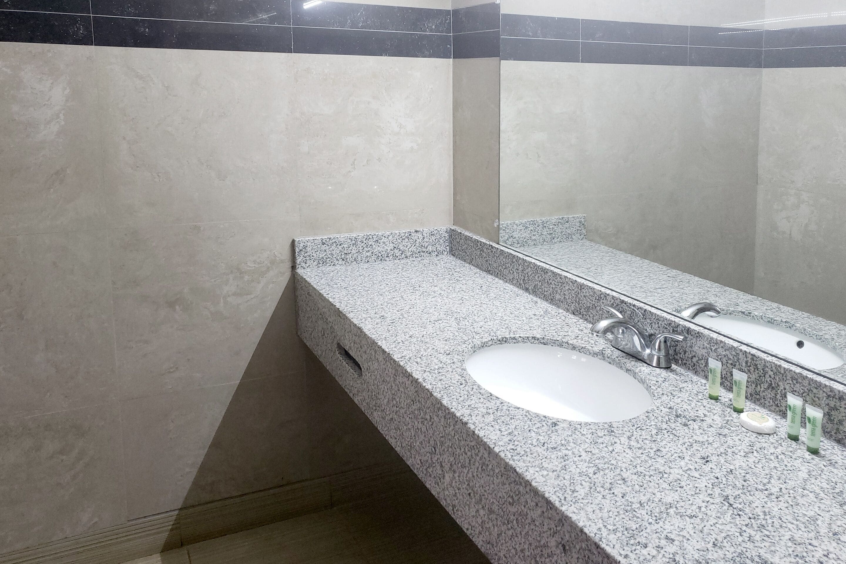 room, 1 king bed | bathroom | free toiletries, hair dryer, towels