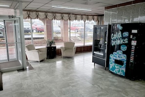 Lobby - USA Inn (Alcoa)