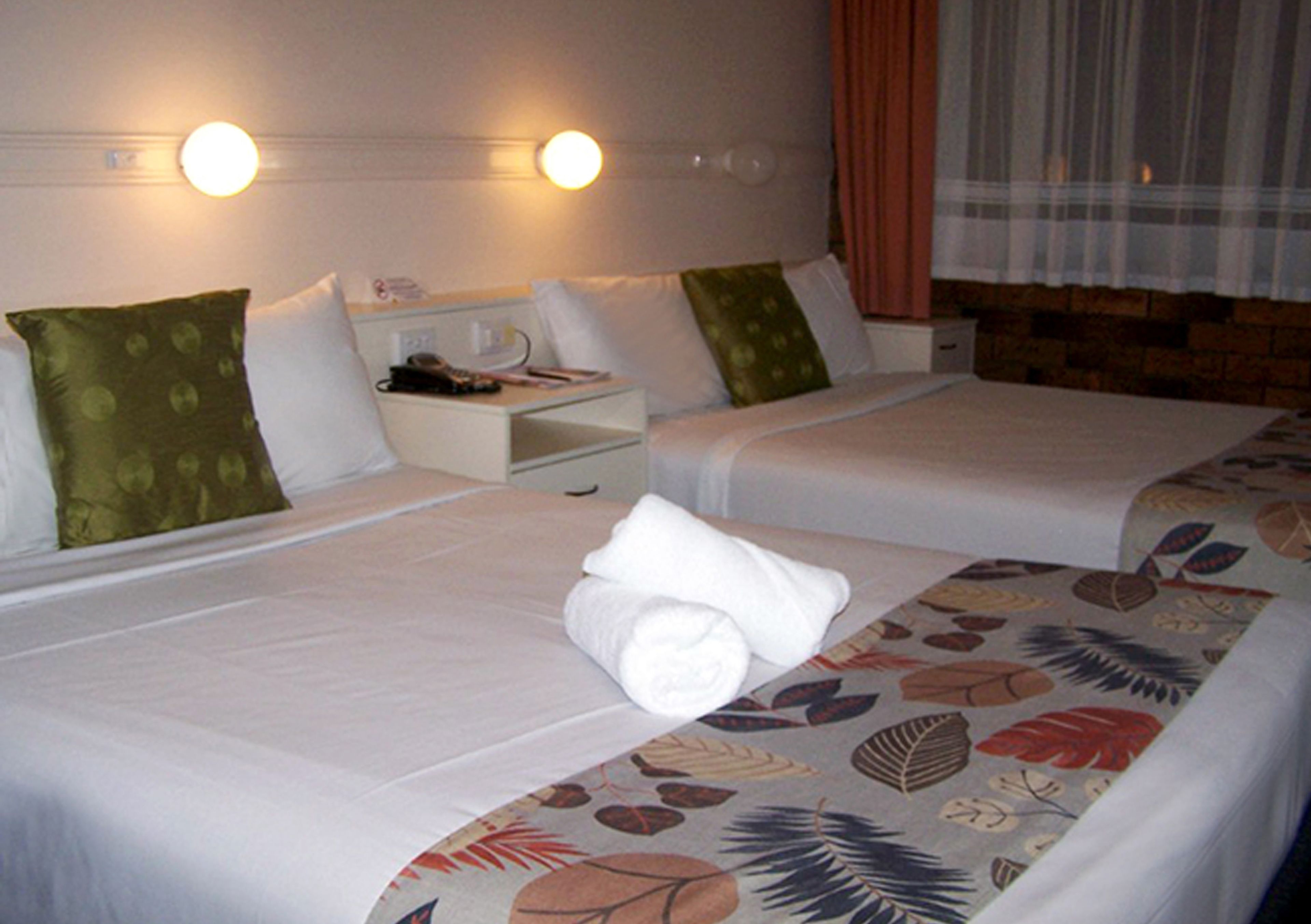 standard room, 2 double beds, non smoking | pillow-top beds, desk, blackout curtains, iron/ironing board