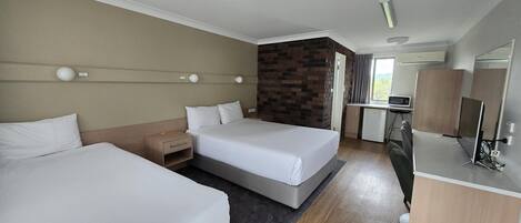 Suite, Multiple Beds, Non Smoking