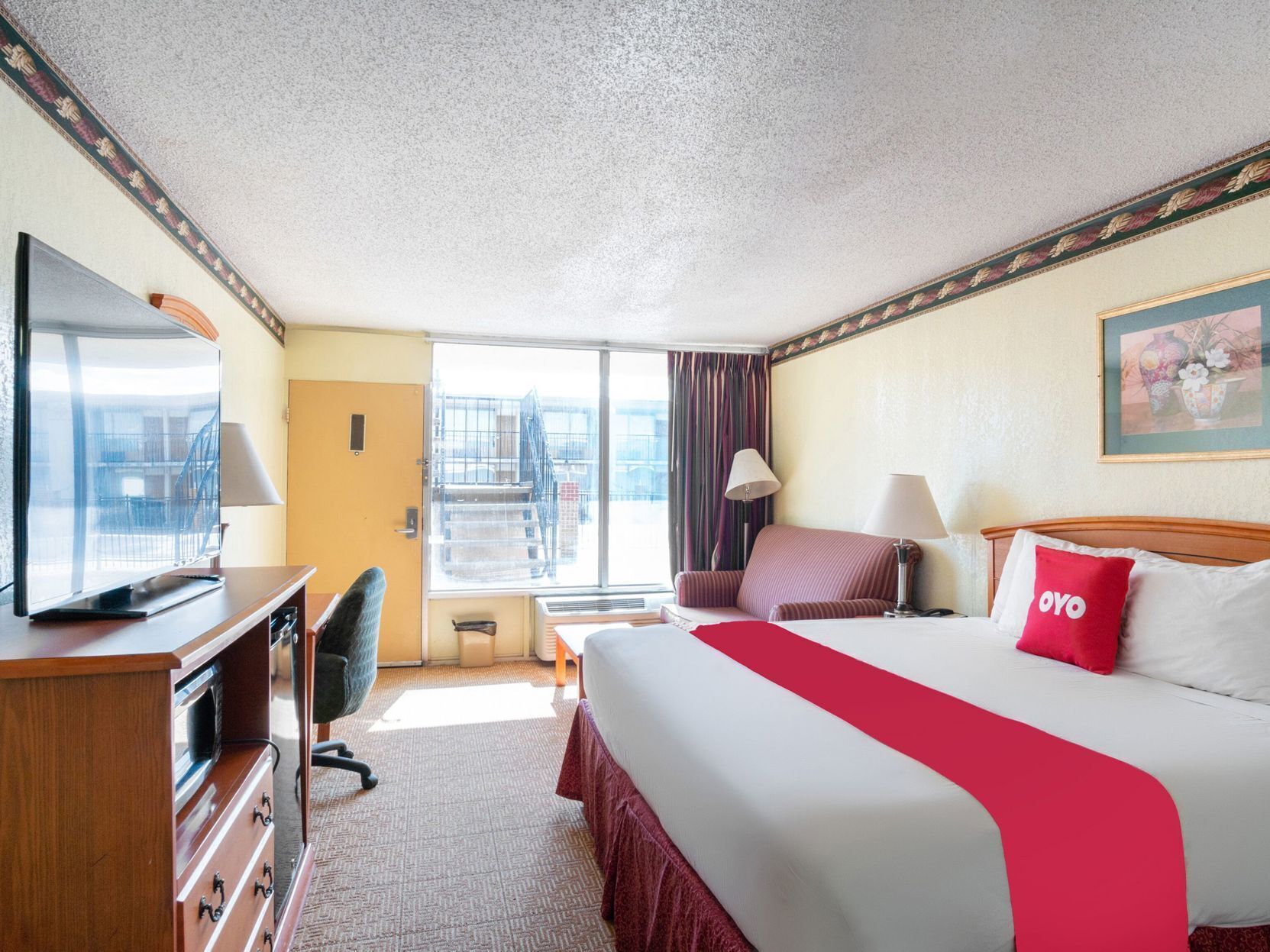 Desk, free WiFi, bed sheets, alarm clocks