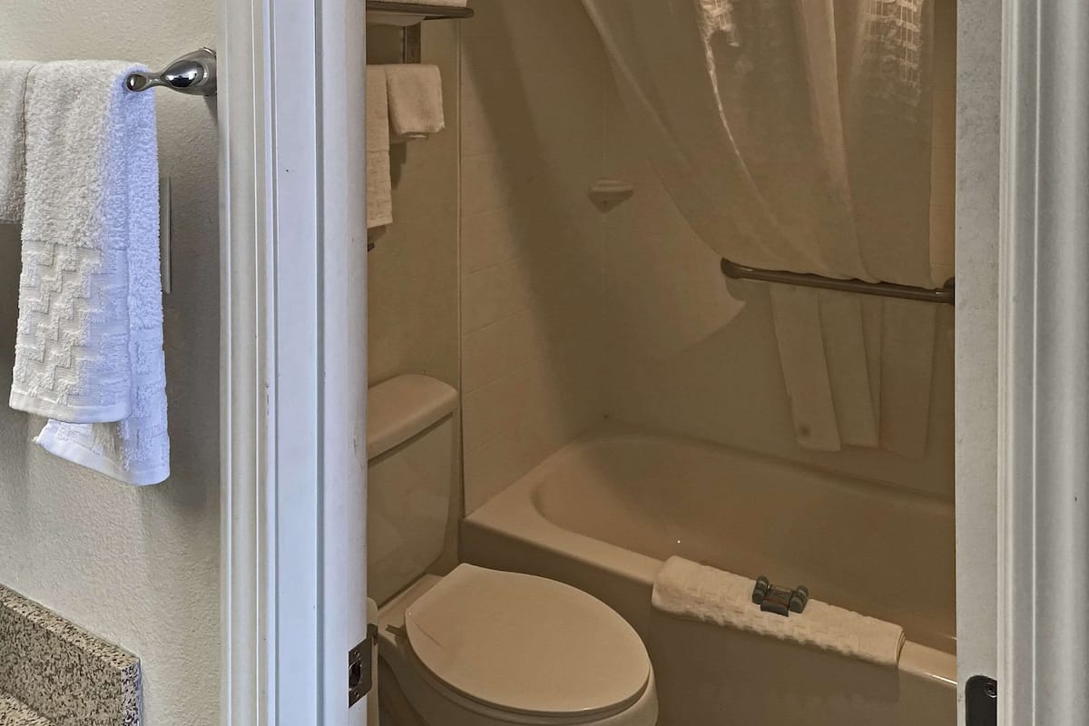 standard room, 2 double beds, non smoking | tempur-pedic beds, in-room safe, free cots/infant beds