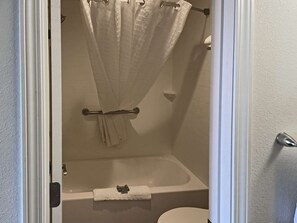 標準客房, 1 張特大雙人床, 非吸煙房 | Tempur-Pedic 床墊、客房內保險箱、免費搖籃/嬰兒床、免費折疊床/加床
