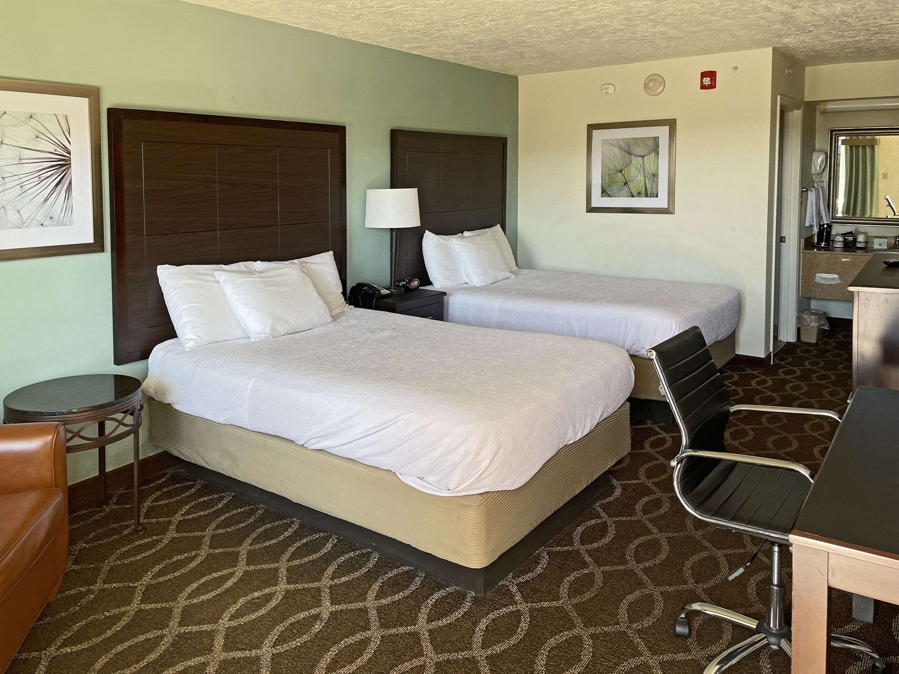 standard room, 2 double beds, non smoking | tempur-pedic beds, in-room safe, free cots/infant beds