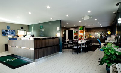 Bay Area Inn & Suites