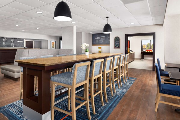 Desayuno buffet incluido todos los días