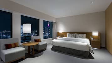 1 室のベッドルーム、羽毛の掛け布団、セーフティボックス (室内)、ノートパソコン用作業スペース