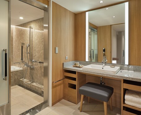 Keio Plaza Hotel Tokyo - Image 105