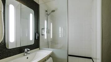 Ropa de cama de alta calidad y colchones con acolchado adicional