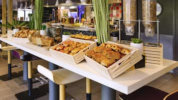 Daily buffet breakfast for a fee