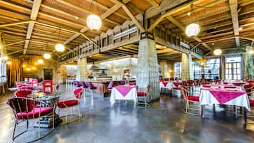 Bar (in der Unterkunft)