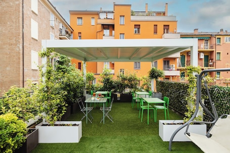 Terrazza/patio. Hotel Maggiore Bologna