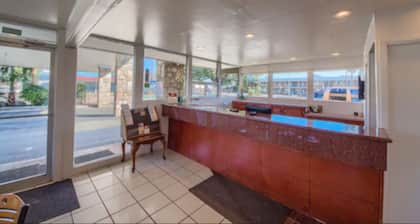 Americas Best Value Inn Uvalde