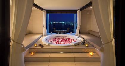 InterContinental Tokyo Bay by IHG