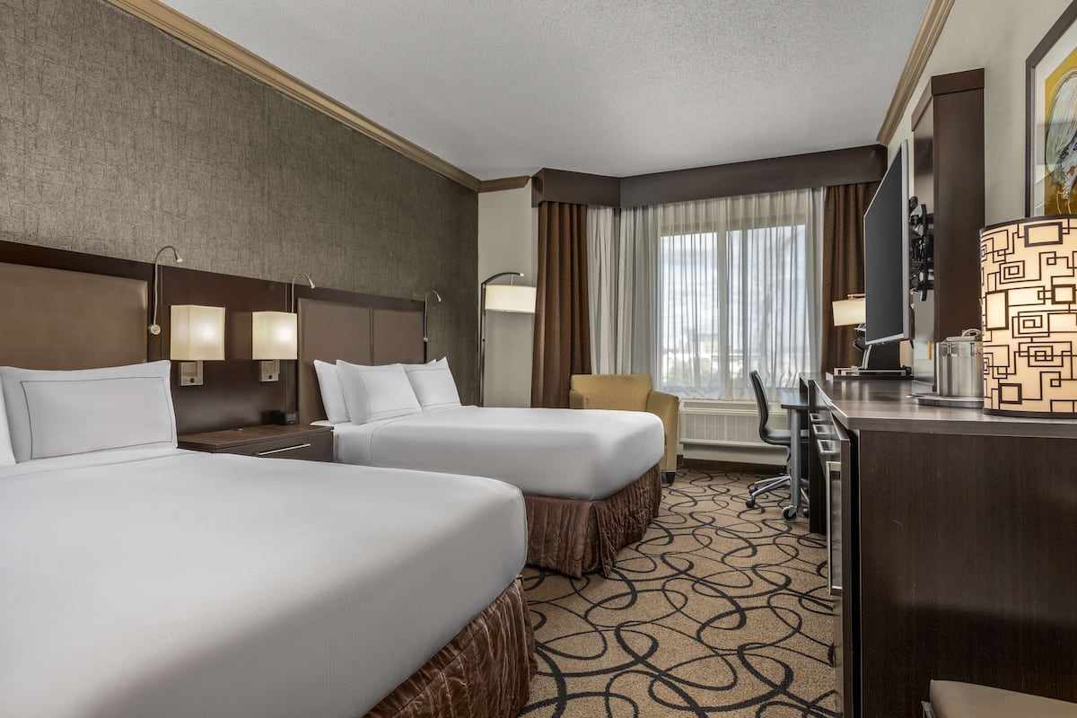 Deluxe Room, 2 Double Beds (Dream On) | Premium bedding, pillowtop beds, in-room safe, desk