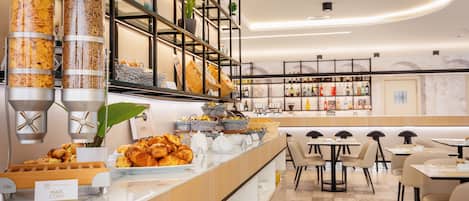 Free daily buffet breakfast