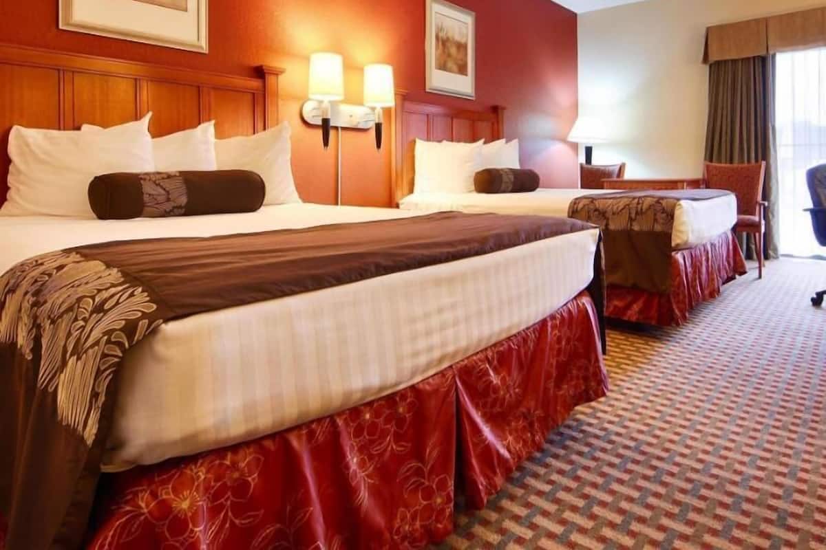 Pillowtop beds, desk, laptop workspace, iron/ironing board