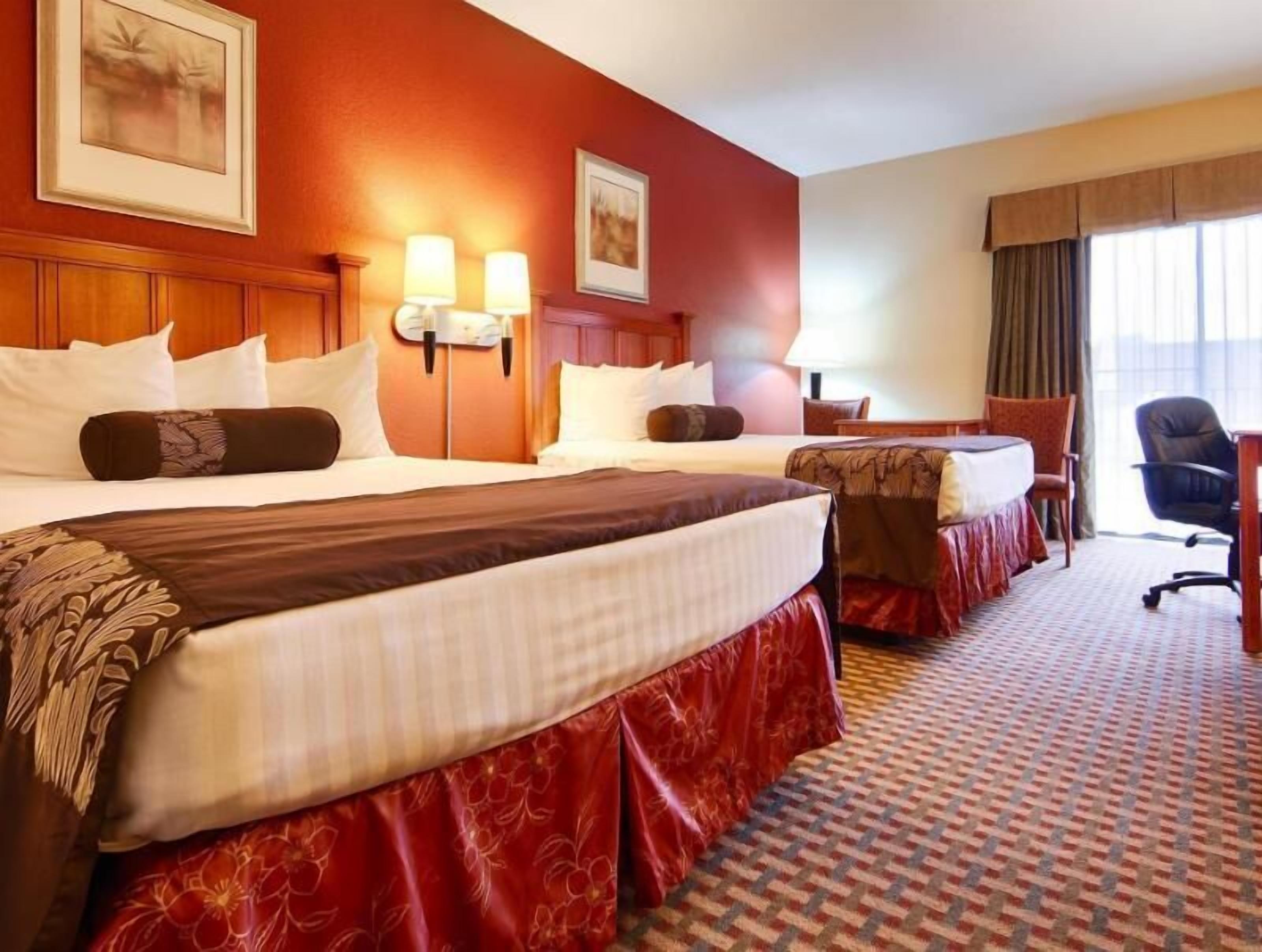 Pillowtop beds, desk, laptop workspace, iron/ironing board