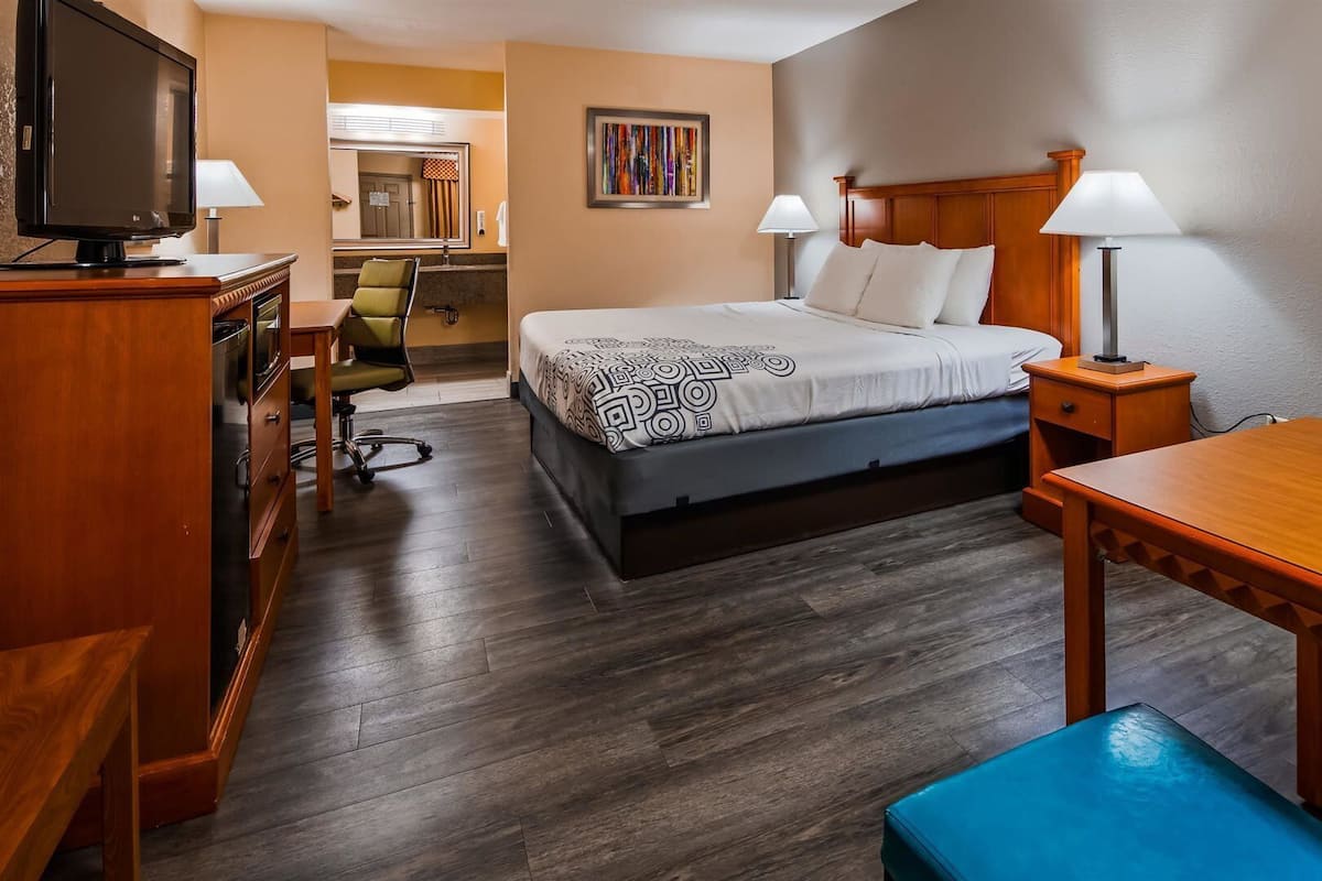 Pillowtop beds, desk, laptop workspace, iron/ironing board