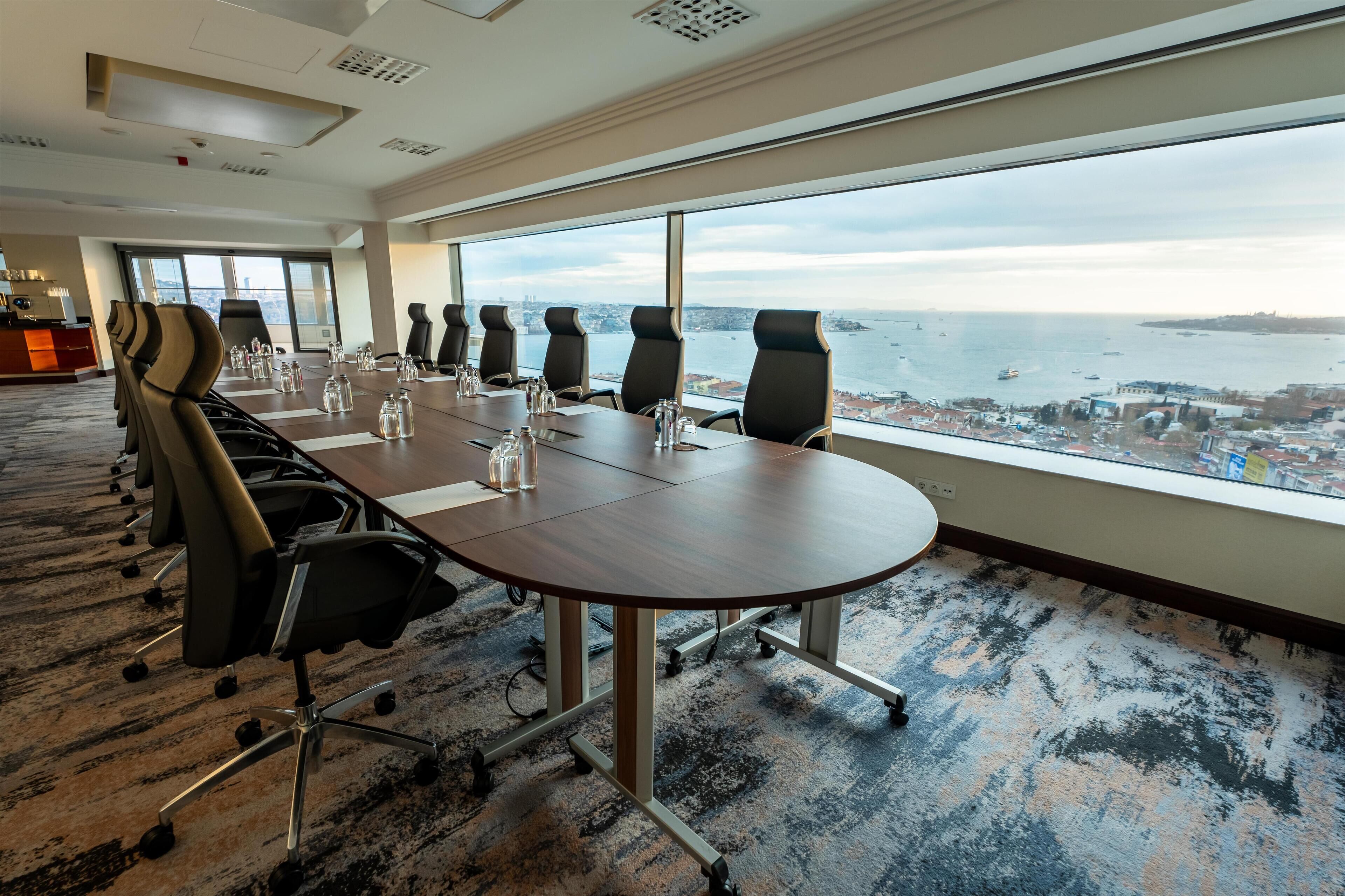Photo - Conrad Istanbul Bosphorus