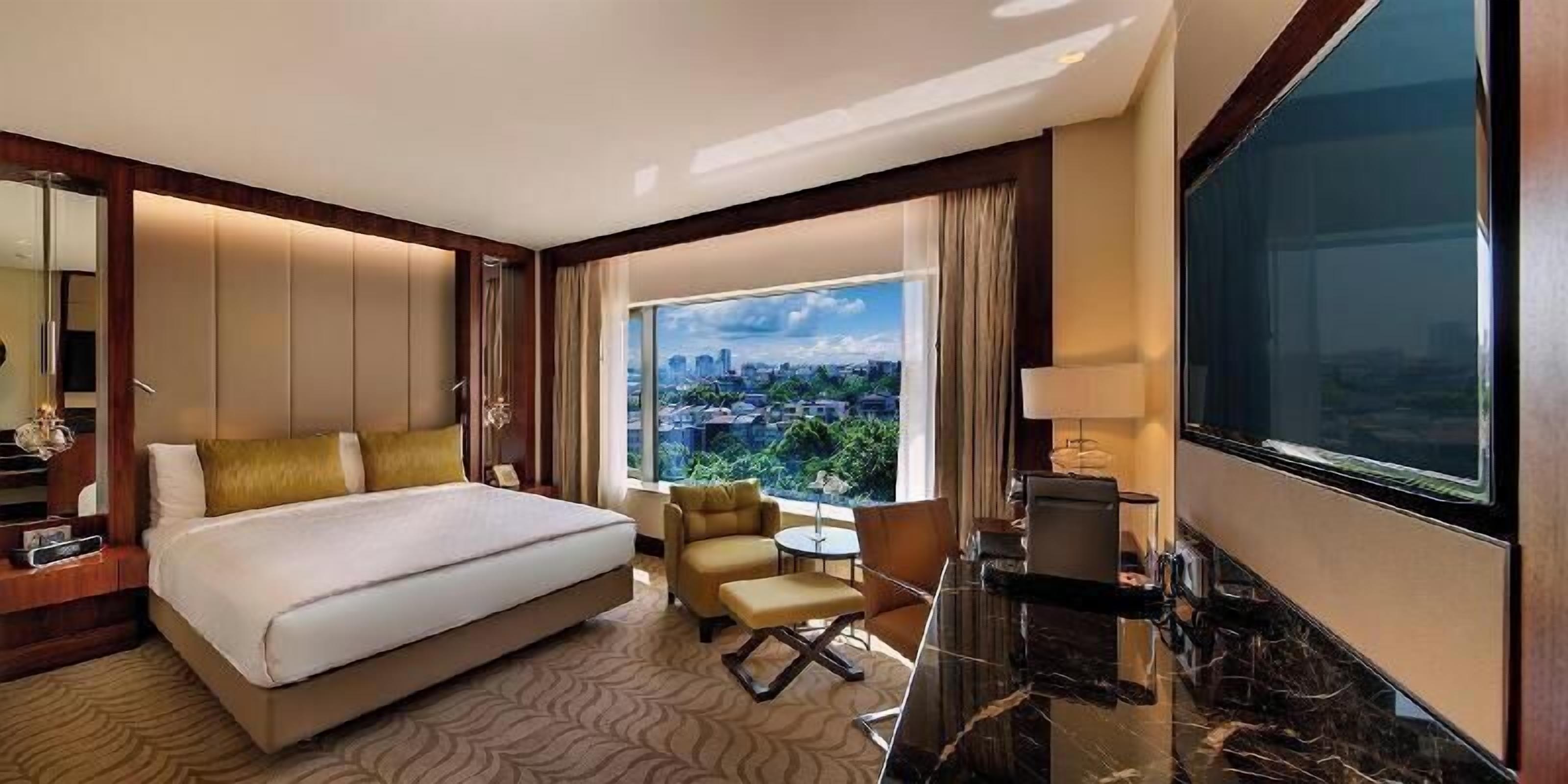 Premium bedding, minibar, in-room safe, desk