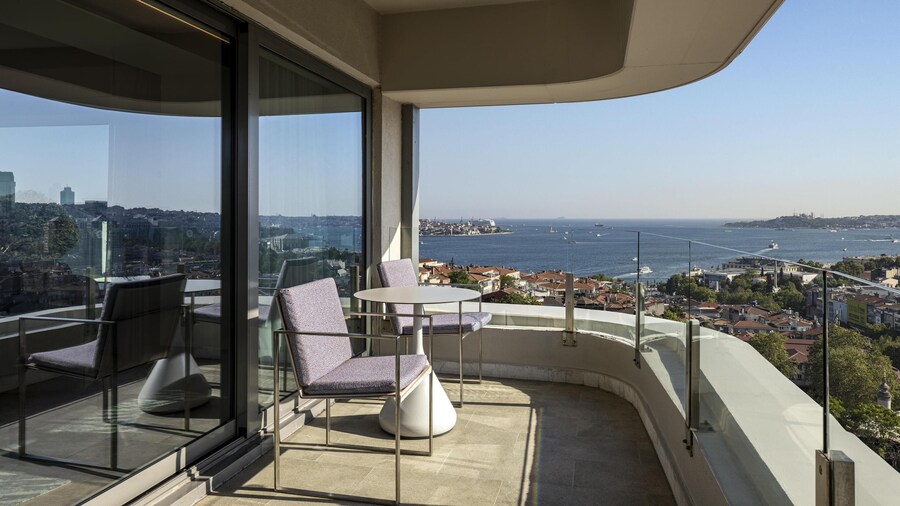 Conrad Istanbul Bosphorus