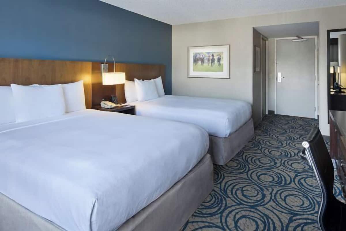 Ropa de cama de alta calidad y camas con pillow-top