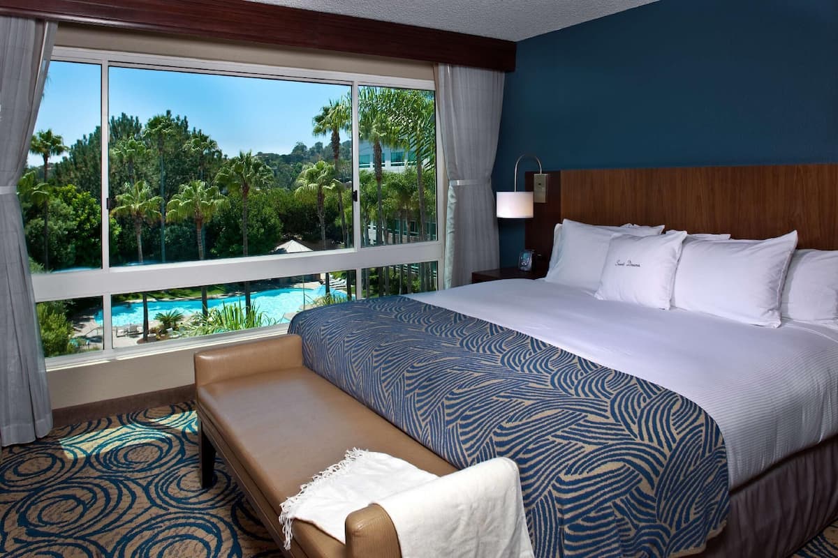 Premium bedding, pillow-top beds, in-room safe, desk