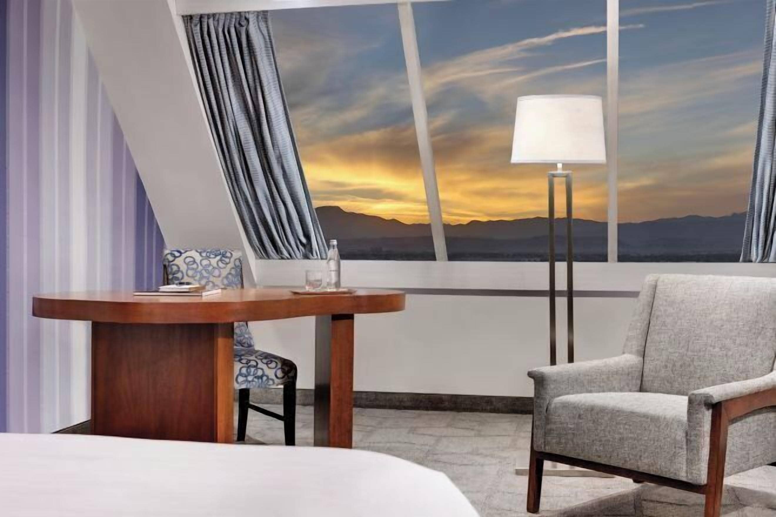 Premium bedding, in-room safe, blackout drapes, iron/ironing board