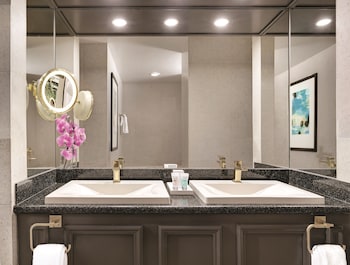 Shower, eco-friendly toiletries, hair dryer, towels at Luxor Hotel and Casino