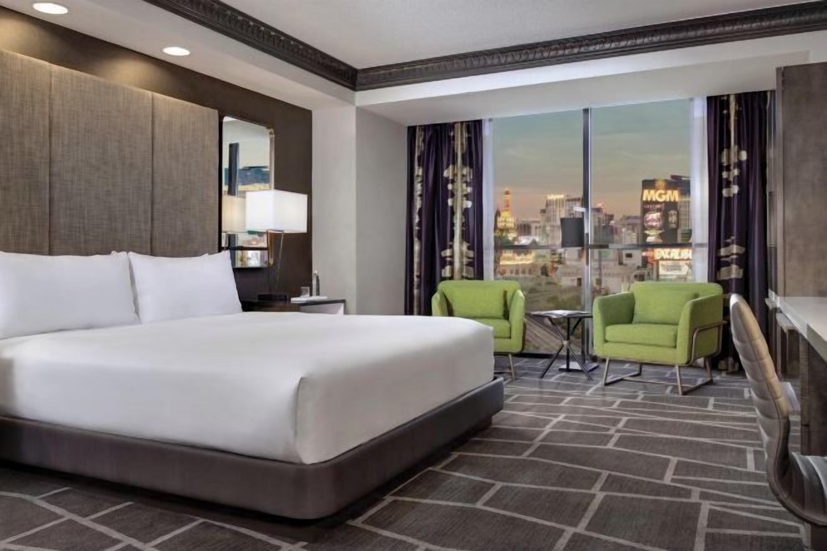 Premium bedding, in-room safe, blackout drapes, iron/ironing board