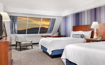 Premium bedding, in-room safe, blackout drapes, iron/ironing board at Luxor Hotel and Casino