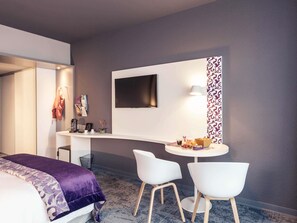 Premium bedding, in-room safe, desk, blackout drapes - Mercure La Roche Sur Yon Centre (La Roche-sur-Yon)