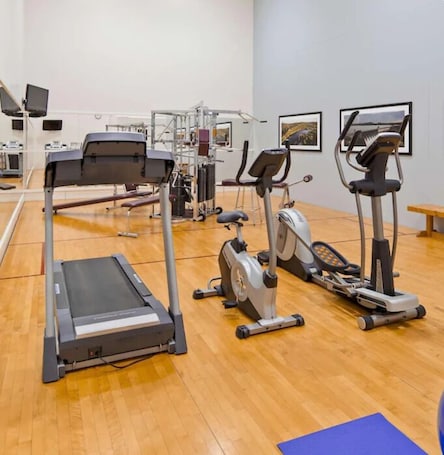 Fitness facility. Osage Creek Lodge