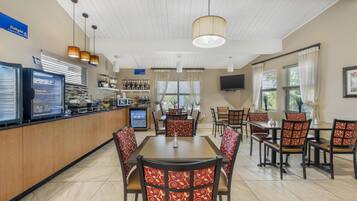 Komplett frokost er inkludert hver dag