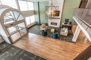 Lobby - EverSpring Inn & Suites (Marshall)