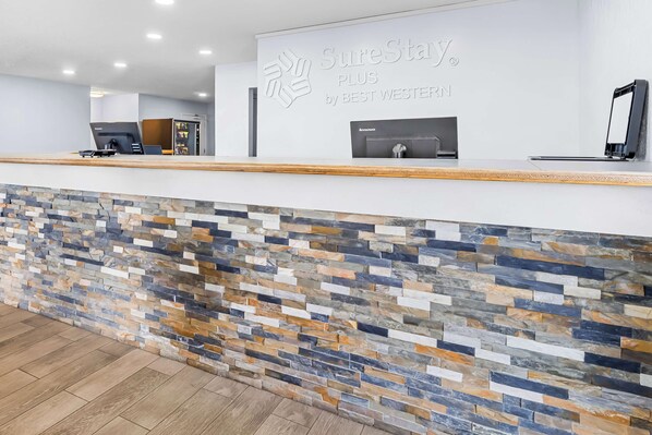 Reception - SureStay Plus by Best Western Beaumont (Beaumont)