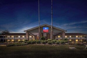 Exterior - SureStay Plus by Best Western Beaumont (Beaumont)