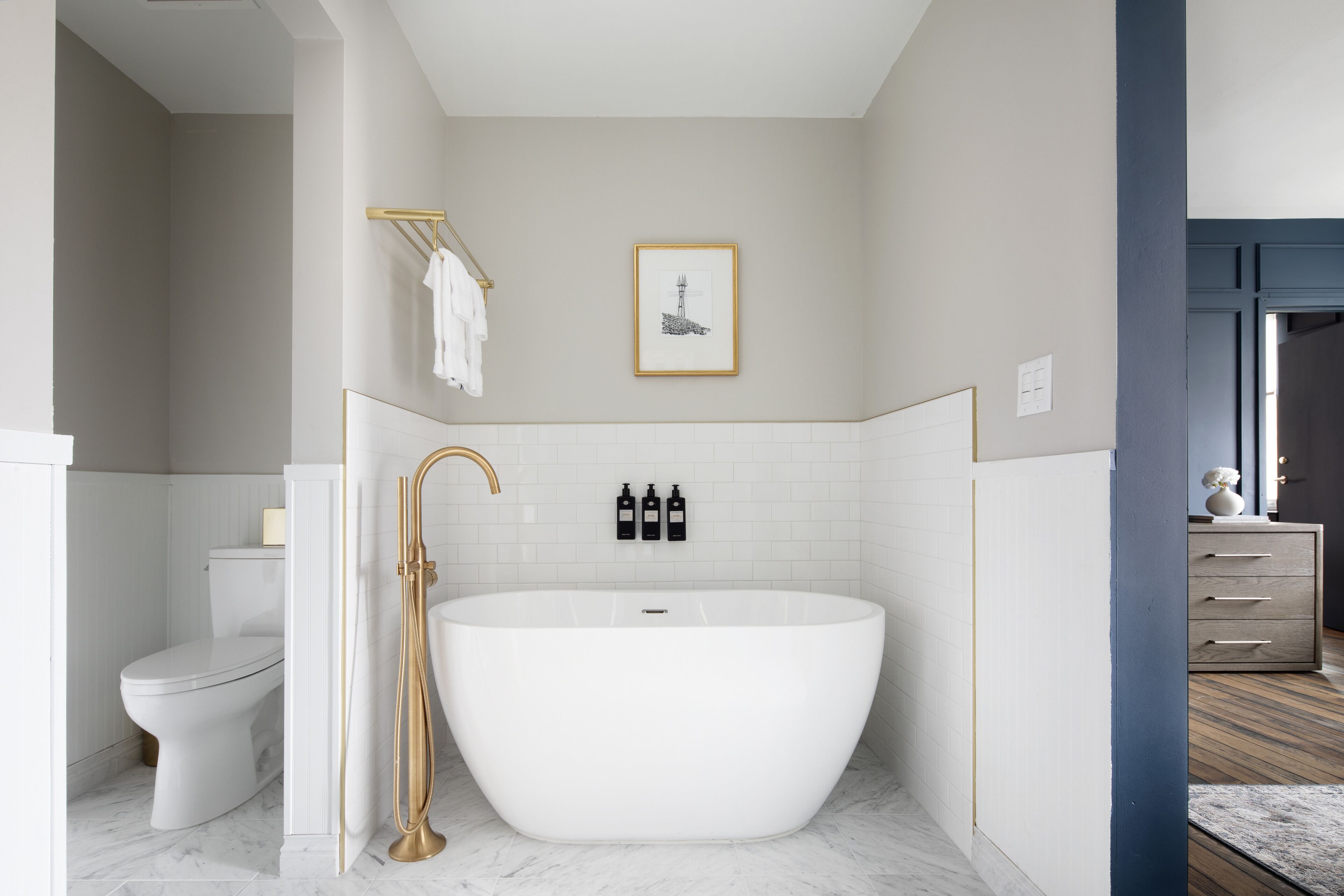 grand suite (beacon) | bathroom | rainfall showerhead, designer toiletries, hair dryer, towels