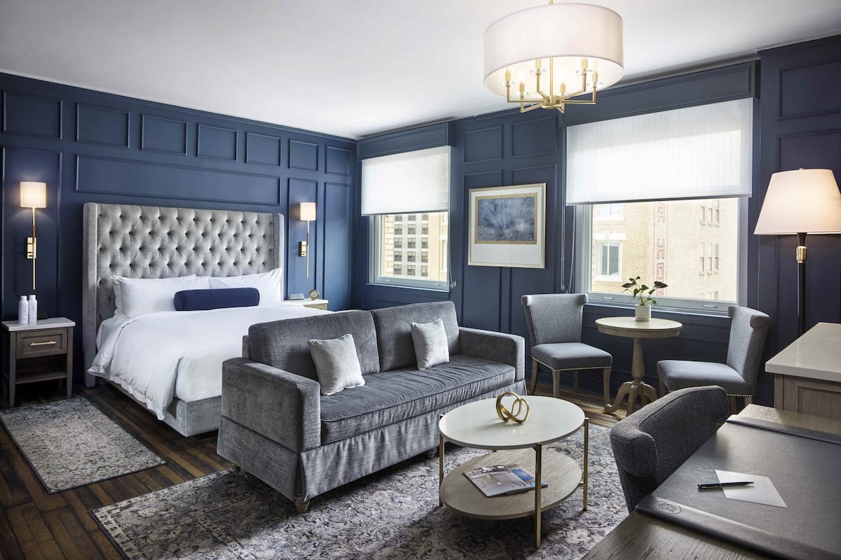 Junior Suite | Premium bedding, in-room safe, desk, laptop workspace