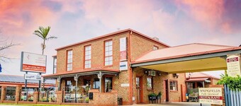 Early Australian Motor Inn