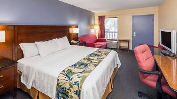 1 bedroom, premium bedding, pillow-top beds, desk