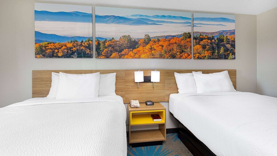 Days Inn by Wyndham Savannah