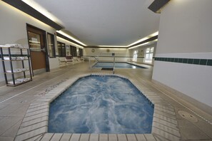 Indendørs pool