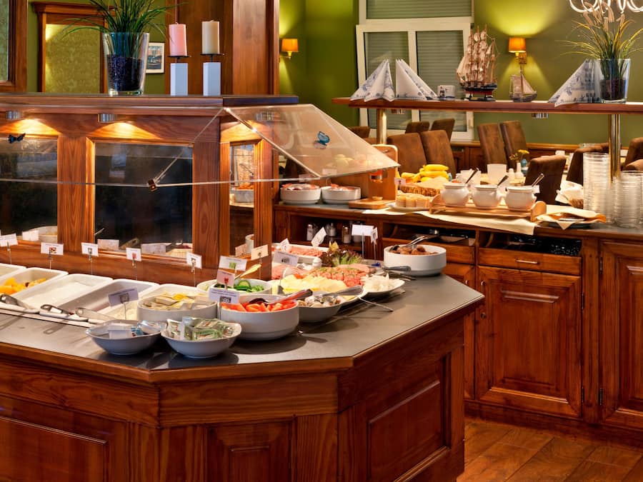 Desayuno buffet todos los días (con cargo)