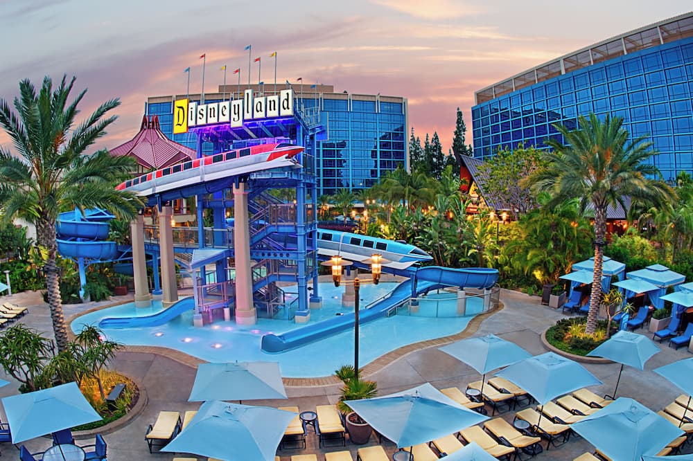 Disneyland Hotel
