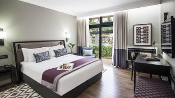 Zimmer | Minibar, Zimmersafe, Schreibtisch, laptopgeeigneter Arbeitsplatz