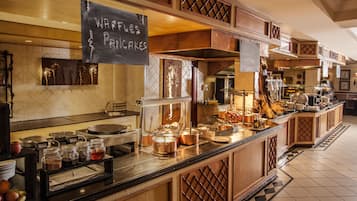 Colazione a buffet, servita tutte le mattine (210 BWP a persona)